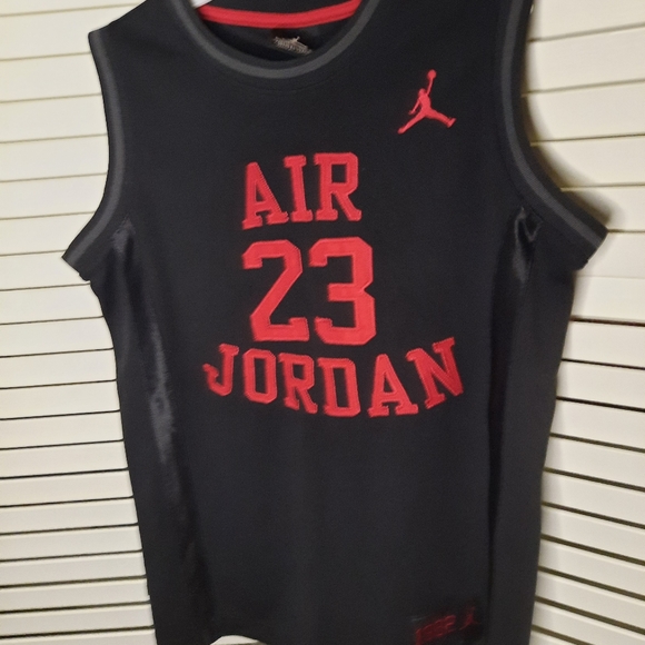 Nike Jordan jersey - Picture 2 of 4